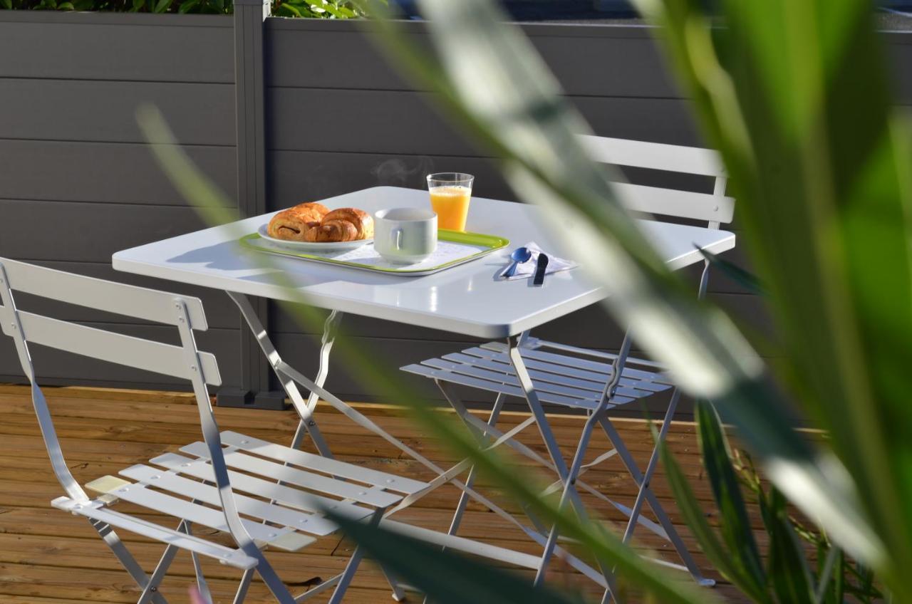 Ibis Budget Pau Lescar Exteriör bild