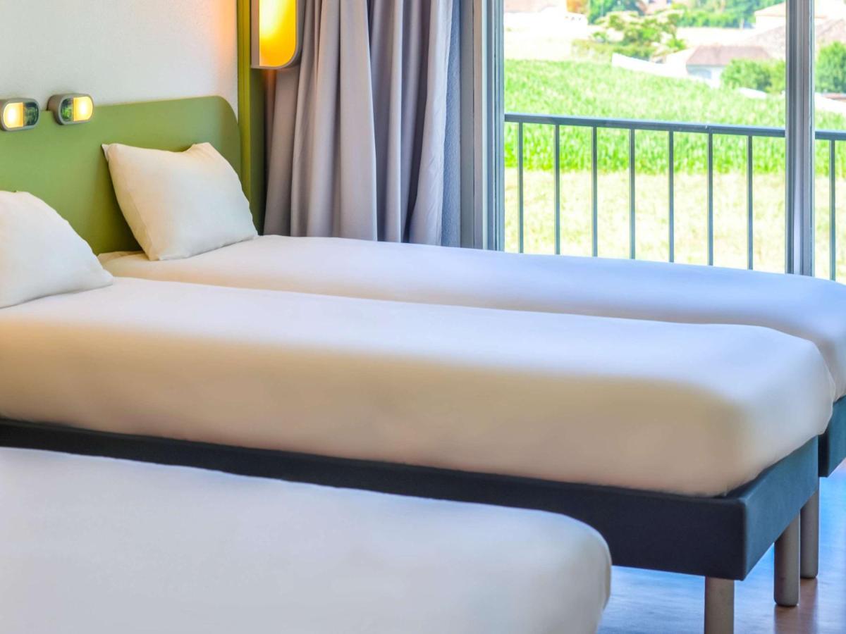 Ibis Budget Pau Lescar Exteriör bild